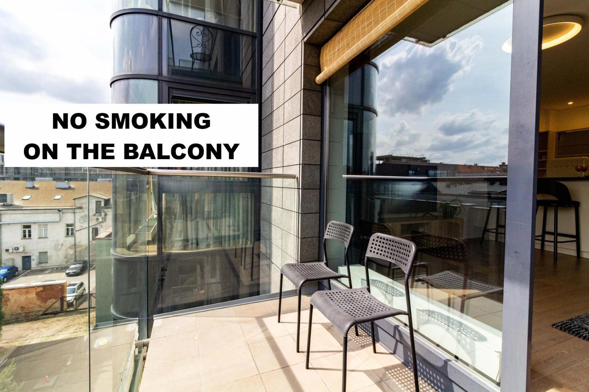 Cohost I Sunny Center Apt, Covered Parking, Balcony & Self Check-In カウナス エクステリア 写真